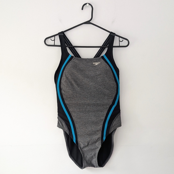 2/15$ Speedo Women's Gray and Blue Swimsuit - Picture 1 of 6